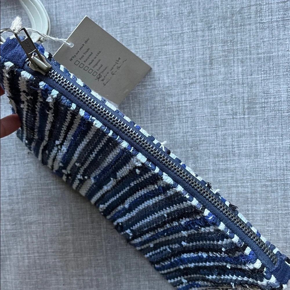 Tonle Zero Waste Handmade Textured Blue Zippered Clutch Bag